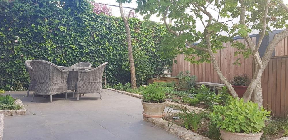Le Palmier, Maison De Ville, 3 Chambres Et Jardin/Terrasse 布鲁瓦 外观 照片